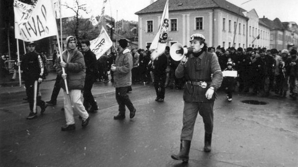 14 ianuarie, ziua în care a început a cincea mineriadă. Mii de mineri din Valea Jiului au decis să vină la București