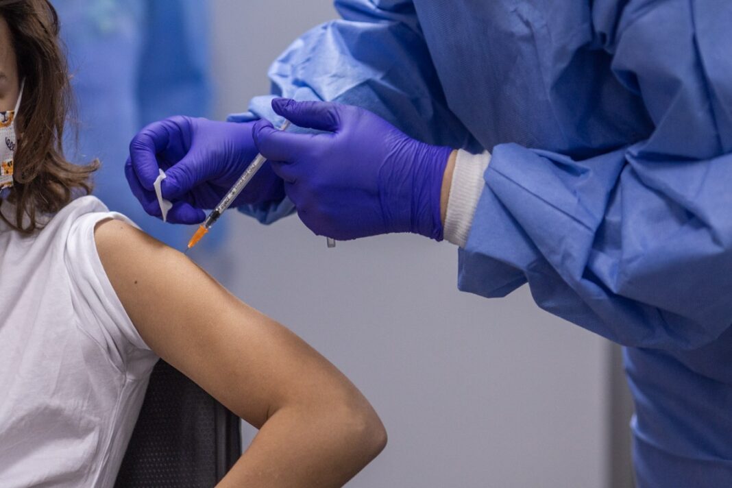 75% dintre părinţi şi bunici sunt de acord cu vaccinarea antigripală, arată un studiu INSCOP