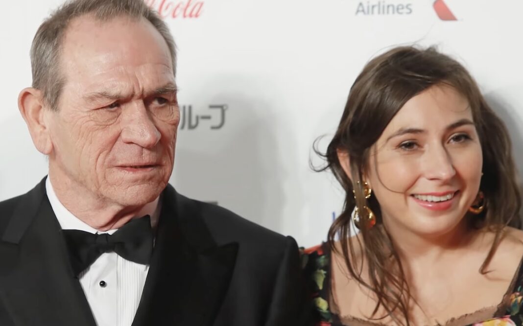 A murit Victoria, fiica actorului Tommy Lee Jones / A jucat în Men in Black II, alături de tatăl său