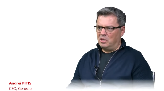 A SPUS AZI LA ZF Live. Andrei Pitiş, CEO Genezio, unul dintre cei mai puternici antreprenori din IT-ul românesc: Ca să ajungi la o idee bună, trebuie să treci prin 2000 de idei proaste. Americanii încurajează tinerii să îşi spună ideile, e foarte important. VIDEO