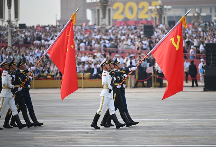 Acuzaţii de trădare la cel mai înalt nivel în China: Cel mai important general al Beijingului este suspectat că ar fi transmis informaţii secrete despre programul nuclear al ţării către SUA