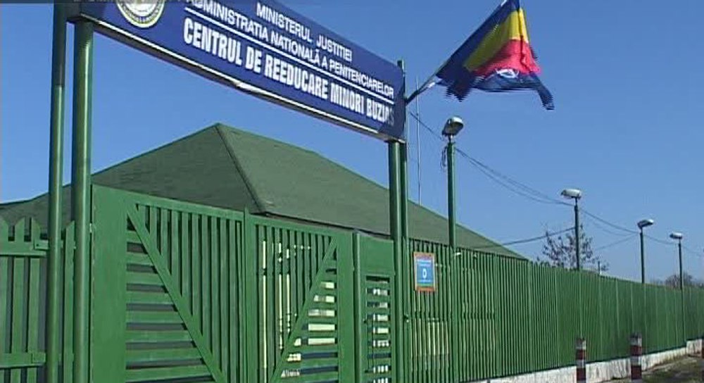 Acuzații grave. Minori de la Centrul de Reeducare Buziaș, închiși într-o cameră și obligați să întrețină relații sexuale între ei