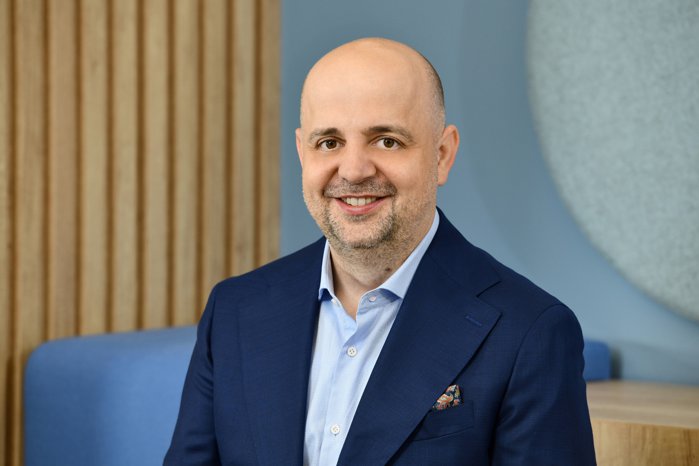 Allianz Risk Barometer: Riscurile cibernetice rămân pe locul 1 pentru al cincilea an consecutiv în topul riscurilor pentru companii, dar AI are cea mai fulminantă creştere din clasament, de pe locul 10 pe locul 2