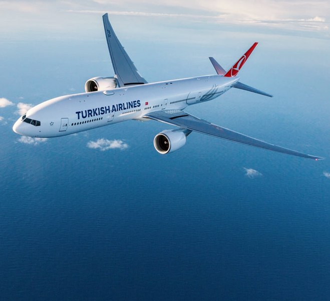 Ameninţare cu bombă la bordul unui avion. Aeronava a aterizat de urgenţă la Barcelona
