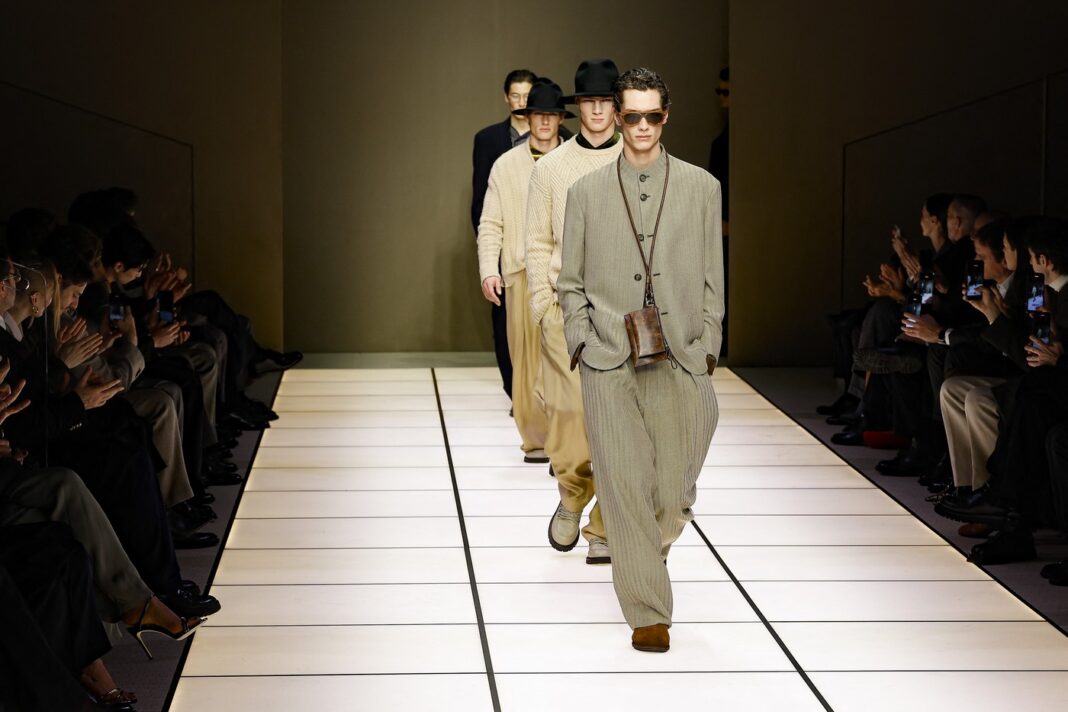 Armani fără Armani: colecția pentru bărbați toamnă-iarnă 2026-2027 la Milano Fashion Week