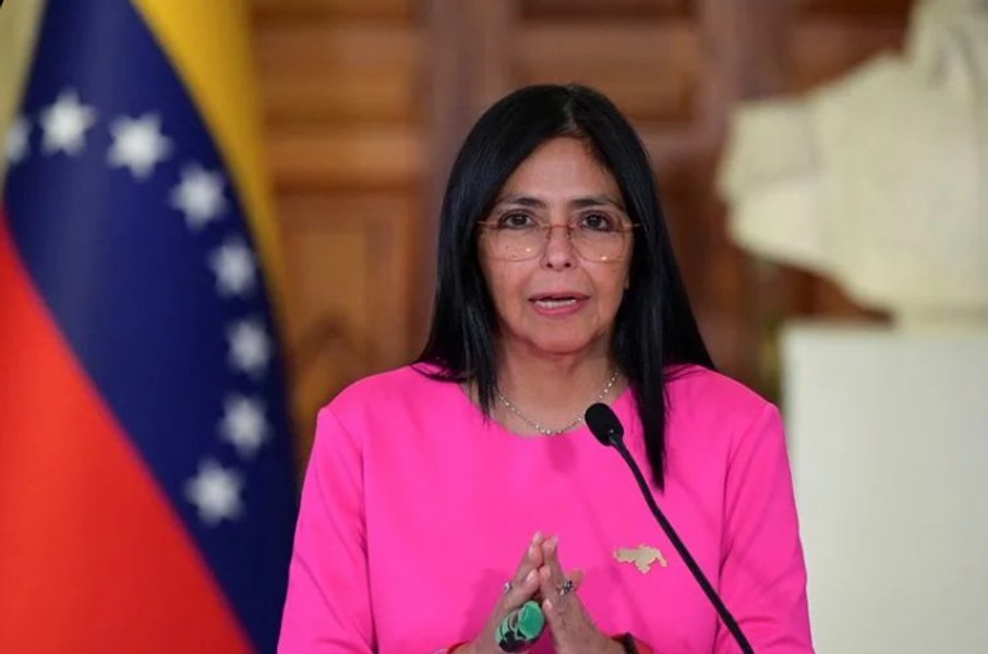 Armata Venezuelei o recunoaşte pe vicepreşedinta Delcy Rodriguez drept preşedinte interimar. Îndemnul ministrului Apărării