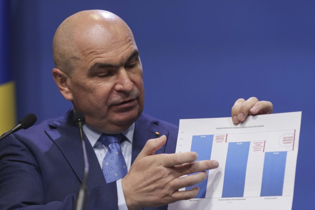 BREAKING Reforma administrației, pusă în dezbatere publică. Guvernul taie 10% din cheltuielile de personal prin concedieri, reduceri de sporuri sau reorganizare / Sunt vizate instituțiile birocratice: ministere, primării, prefecturi / Funcționarii pot lucra part-time / Drone pentru depistarea construcțiilor ilegale / Scade numărul de polițiști locali