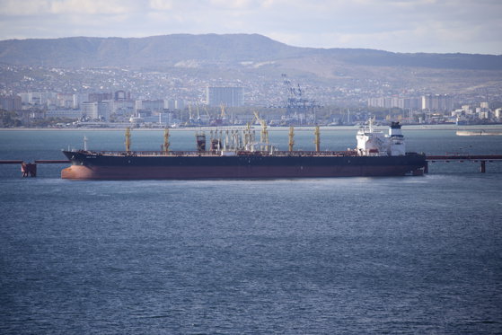 BREAKING. Tensiunile escaladează. SUA au confiscat un petrolier rusesc în Oceanul Atlantic. Marina americană a mai încercat anterior fără succes să captureze nava, în timp ce se îndrepta spre Venezuela