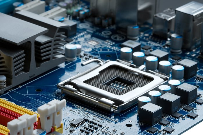 Bursă. Ce se mai întâmplă cu banii voştri din Pilonul II, unde sunt ei investiţi? Poate nu ştiaţi, dar aveţi 127,5 milioane de lei în acţiuni ale ASML, cea mai mare companie din Europa care aproape şi-a dublat evaluarea în ultimul an. Care sunt fondurile de pensii acţionare