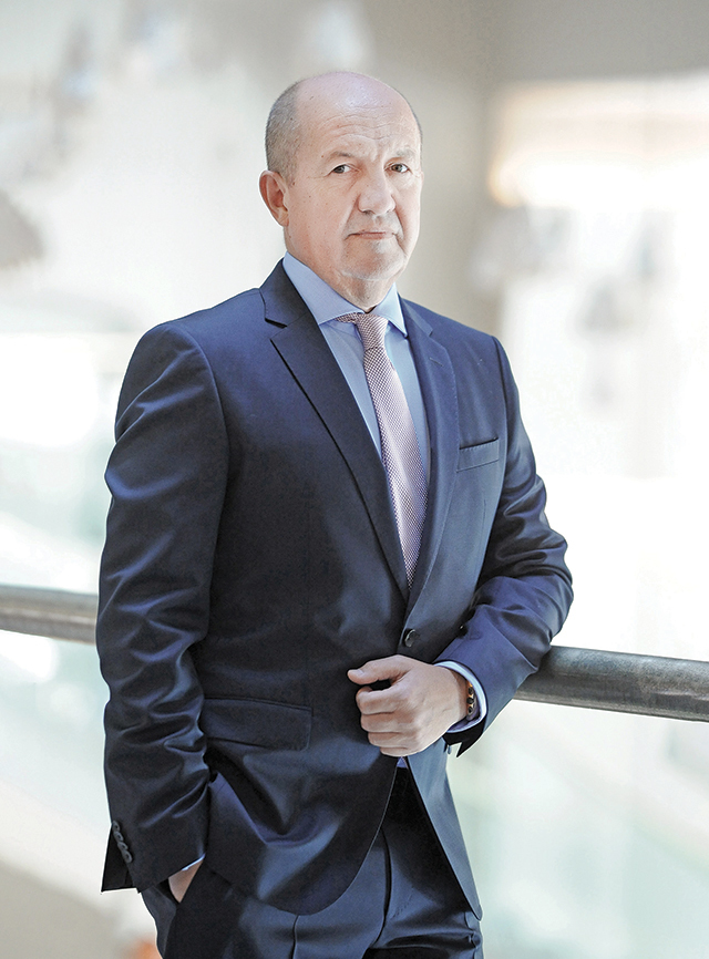 Bursă. Horia Cardoş face un nou pariu pe o piaţă mică din România, cu potenţial de creştere datorită restaurantelor fine dining: Agroland cumpără un producător de pui şi ouă de raţă din Buzău