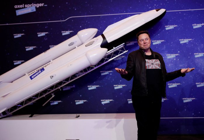Când miliardele, planetele şi ego-ul se aliniază perfect: Elon Musk pregăteşte listarea istorică a SpaceX într-un moment cosmic rar, chiar în luna propriei aniversări