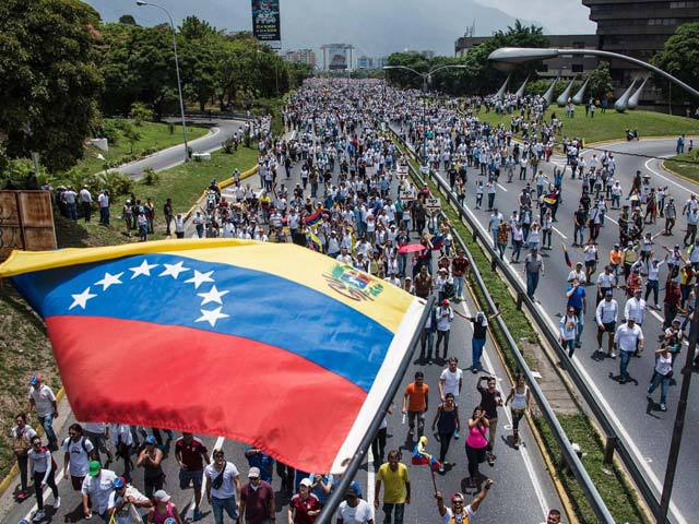 Capturarea lui Maduro redesenează riscurile globale: investitorii se uită la petrol, dar Bursa de la Bucureşti va rămâne cel mai probabil într-o zonă de reacţii limitate. Investitorii aşteaptă clarificări externe înainte de repoziţionări semnificative
