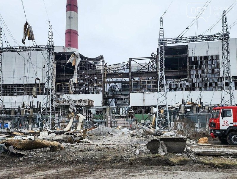 Centrale electrice mobile, aduse la Kiev pentru a face față crizei energetice de iarnă. Ucrainenii inventează zilnic noi strategii de supraviețuire