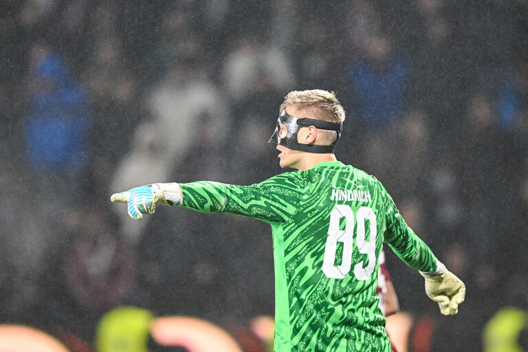 CFR Cluj și-a vândut portarul crescut în propria academie! Otto Hindrich pleacă definitiv la Legia Varșovia