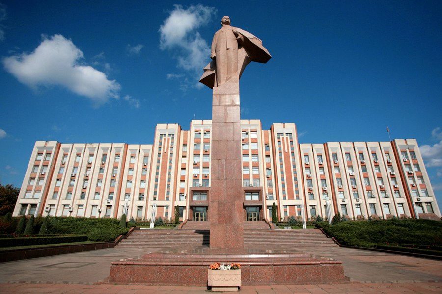 Chișinăul și Kievul sigilează granițele regiunii separatiste transnistrene. Care va fi impactul