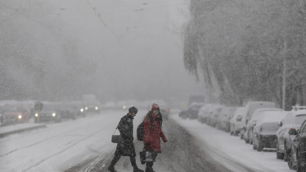 Cinci zile de ger, viscol și polei în toată România / Temperaturile minime se vor situa între -18 și -8 grade Celsius