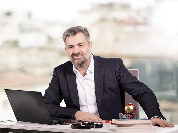 Cine este Anton Niculescu managing partner în cadrul Inulta. Primul meu job a fost după facultate la Ernst & Young în Toronto