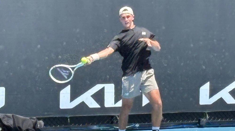 Cine este Matei Todoran, senzația României de la Australian Open. A început cu baschetul și se antrenează pe o insulă, la academia lui Ivan Ljubicic