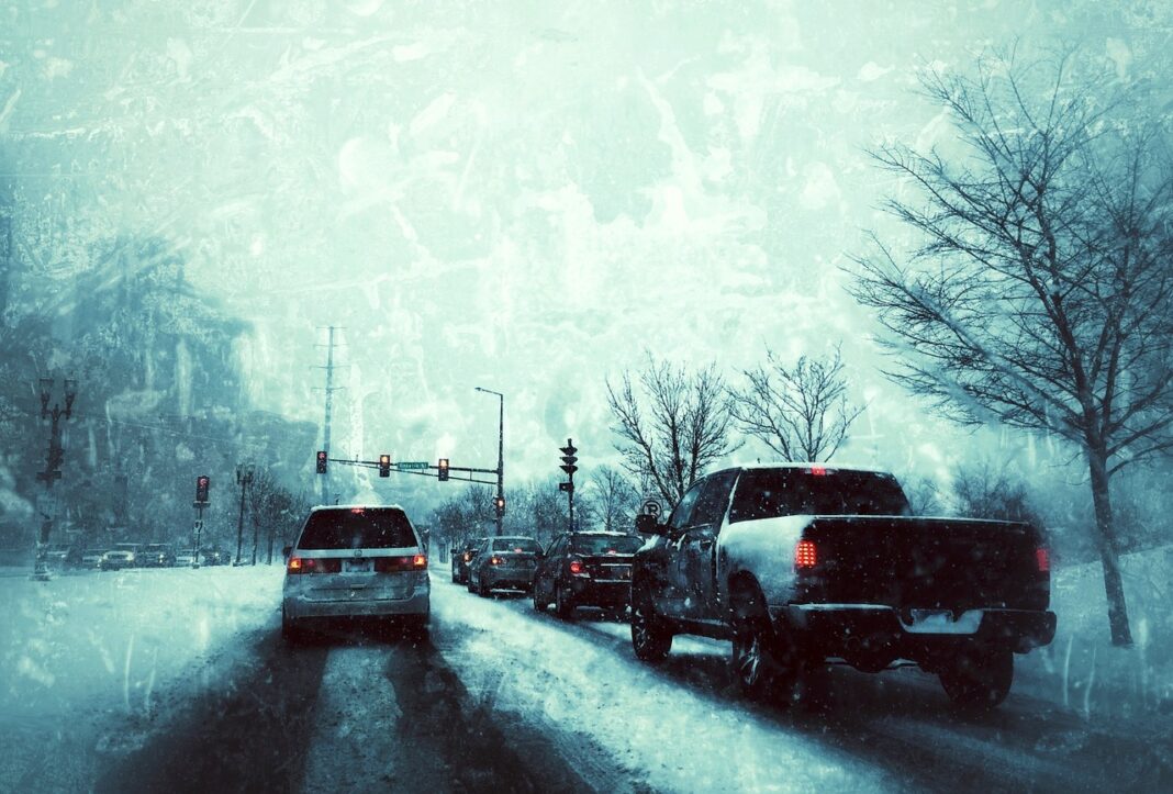 Cod galben de ceață și polei în București și mai multe regiuni / Județele Neamț și Vaslui se află sub cod galben de precipitații mixte