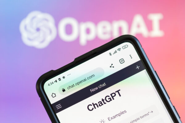 Compania-mamă a ChatGpt pregătește lansarea primului său dispozitiv hardware în 2026. Ar putea fi un moment de cotitură în AI