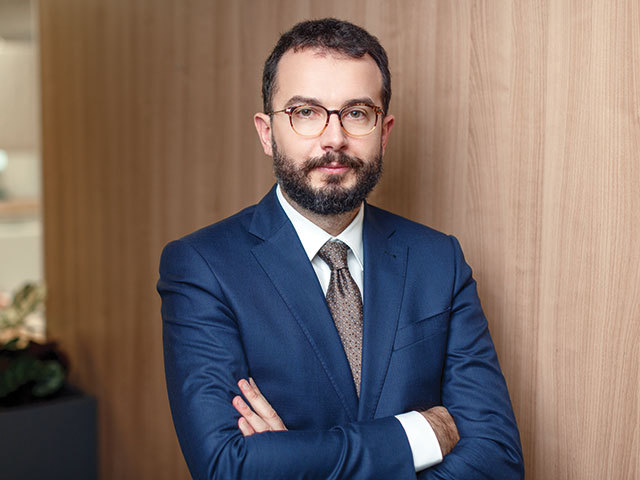 Companiile din România îşi restrâng numărul de CAEN-uri declarate. Care sunt schimbările legislative care determină acest proces şi ce presupun ele? Ce riscă firmele care nu fac asta Ce spune Cornel Popa, partner în cadrul casei de avocatură Ţuca Zbârcea & Asociaţii