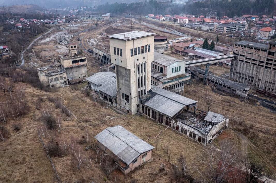 Consiliul Județean Hunedoara a concesionat un teren pentru construirea unui sistem de stocare a energiei electrice, la Petrila