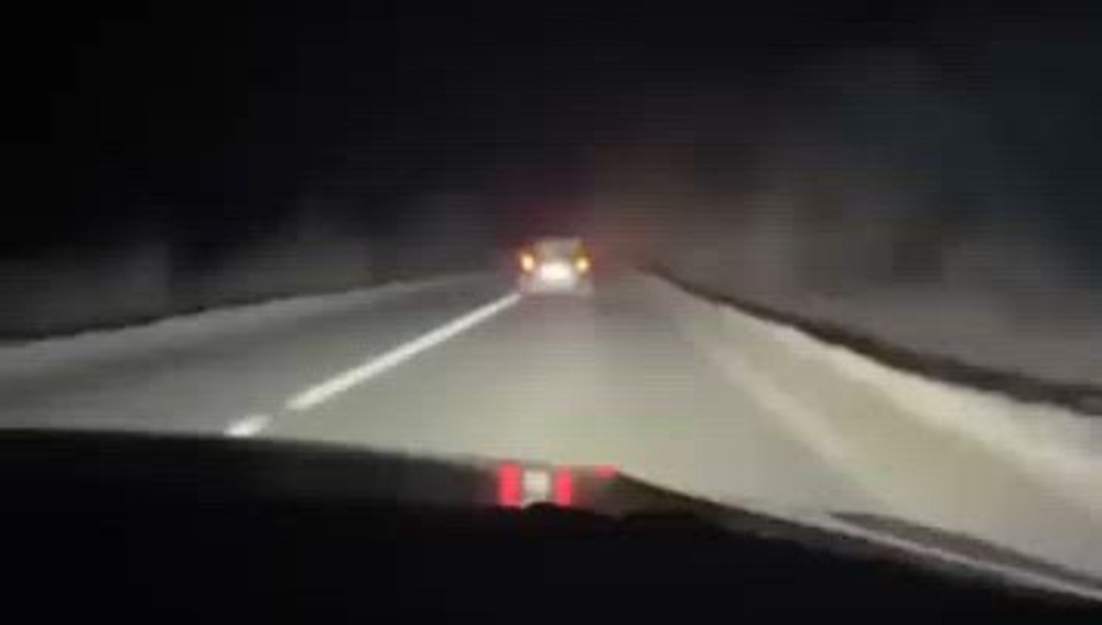 Copil de 12 ani la volanul unei mașini furate, urmărit de polițiști din două județe