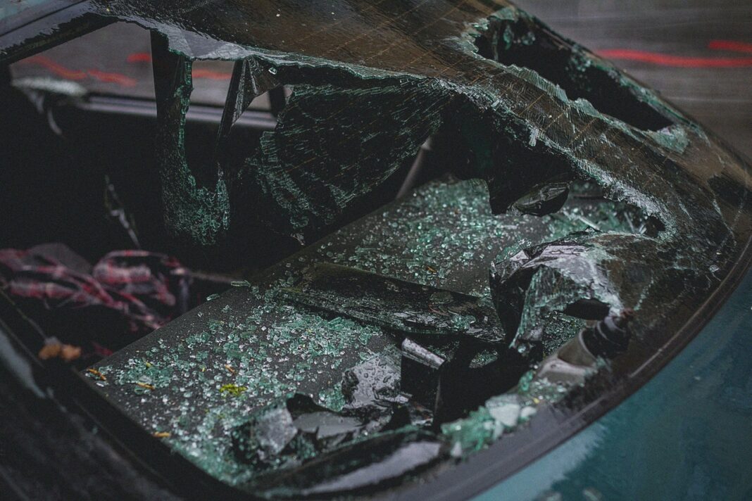 Costul accidentelor rutiere în România: Peste 750 de daune CASCO pe zi / Asigurătorii au plătit, în medie, 6,7 milioane de lei zilnic