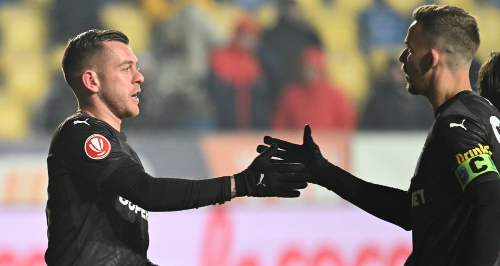 Craiova se ține tare în fruntea Superligii. Oltenii au spulberat Petrolul chiar la Ploiești