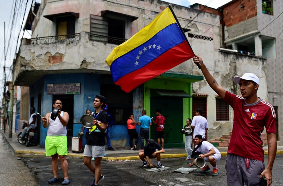 Cum a fost dusă Venezuela la sapă de lemn sub Chavez și Maduro. „Nu cunosc niciun exemplu de țară unde socialismul a funcționat”