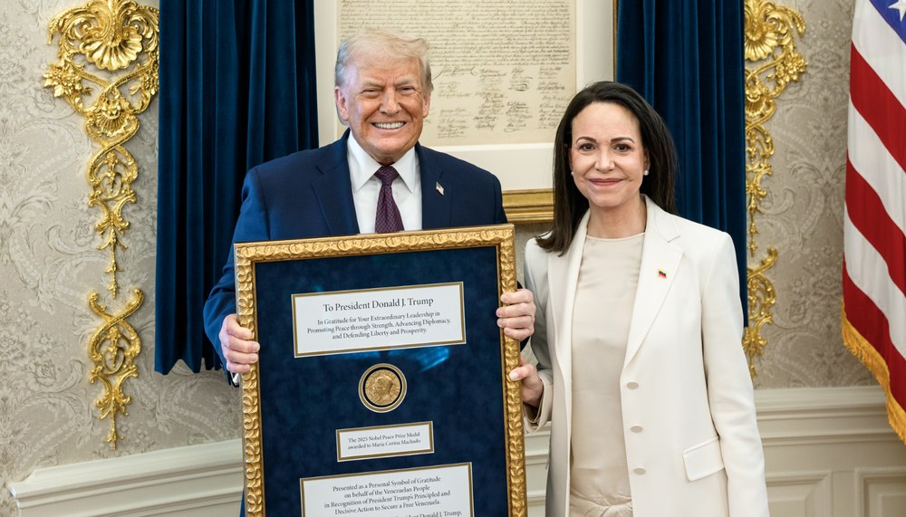 Decizia Centrului Nobel pentru Pace după ce Trump a primit premiul de la câștigătoarea Corina Machado