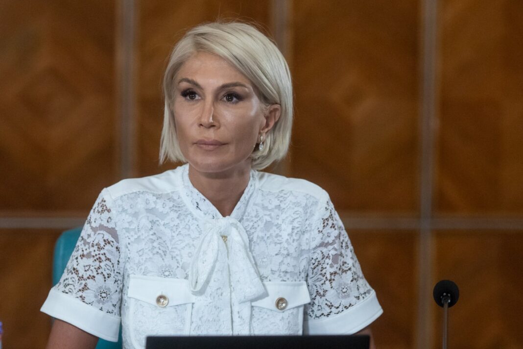 Deputata PNL RalucaTurcan: Întârzierea prezentării raportului referitor la anularea prezidenţialelor din 2024 costă politic actuala coaliţie