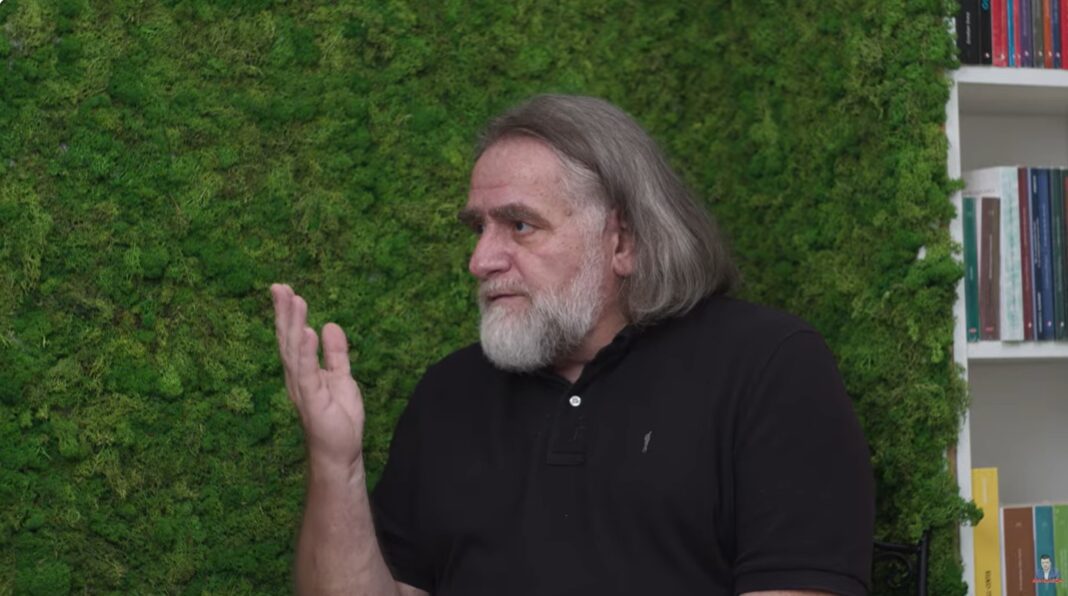 Doliu în teatrul românesc: A murit actorul Răzvan Ionescu
