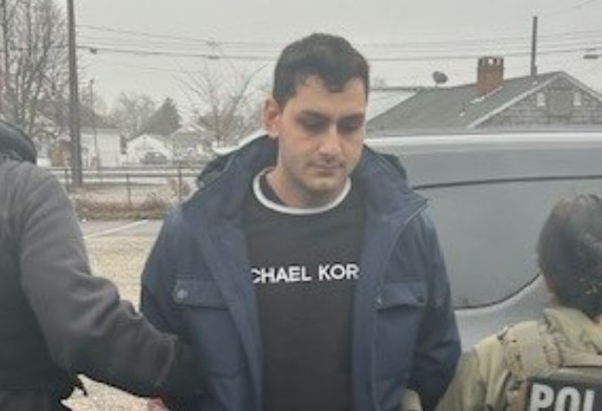 El este românul arestat de agenții ICE trimiși de Trump să vâneze infractorii: acuzat în SUA de fapte sexuale șocante asupra minorilor