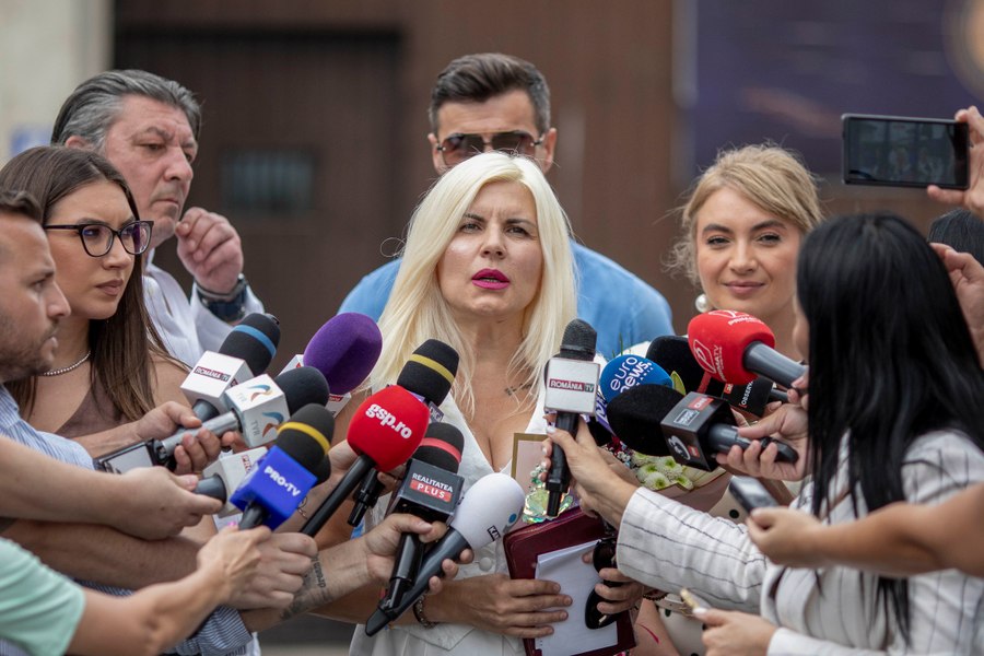 Elena Udrea vrea să recupereze la Înalta Curte o parte din banii confiscați în dosarul Hidroelectrica