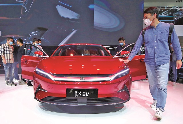 Elon Musk a pierdut coroana. BYD este oficial noul rege al maşinilor electrice. Tesla a picat pe a doua poziţie pe podium în topul celor mai mari producători de automobile electrice