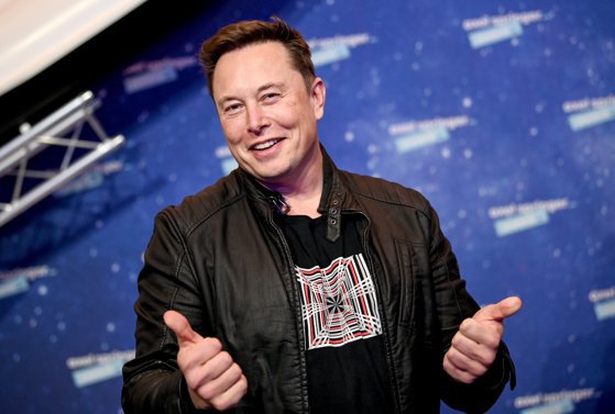 Elon Musk dă în judecată OpenAI şi Microsoft pentru „câştiguri obţinute pe nedrept”