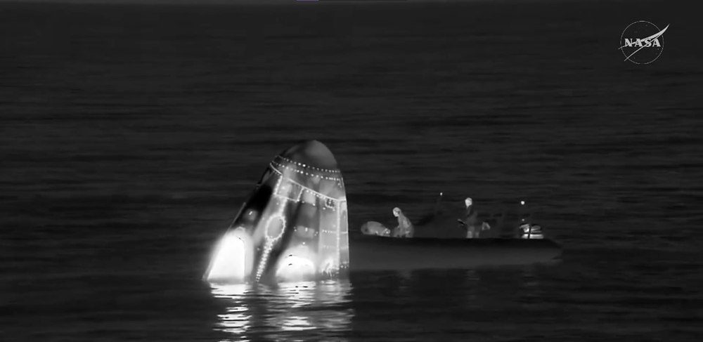 Evacuare medicală fără precedent de pe Stația Spațială Internațională. Capsula cu patru astronauți a ajuns pe Pământ