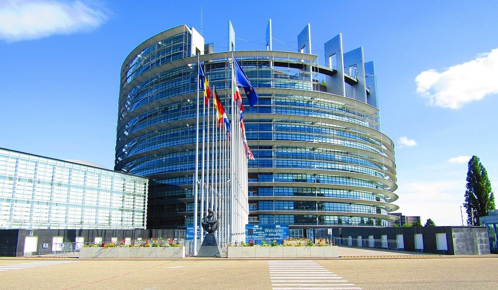 Fermierii belgieni protestează cu cartofi prăjiţi la Bruxelles, împotriva acordului cu Mercosur
