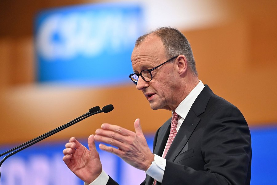 Friedrich Merz promite investiţii în domeniul militar: „România este țara care ne apără pe toți, iar flancul sudic al NATO trebuie apărat mai bine”