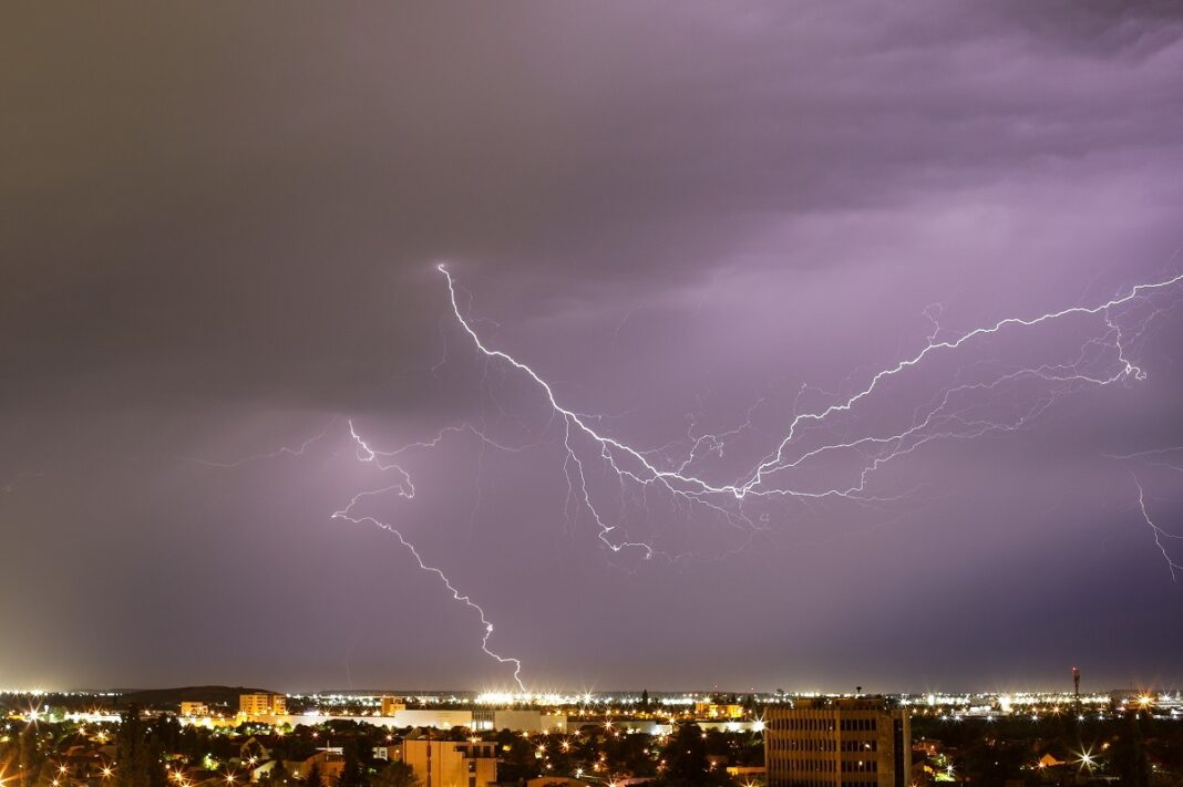 Fulgerul loveşte o manifestaţie a susținătorilor fostului președinte Bolsonaro în capitala Braziliei / 30 de persoane rănite