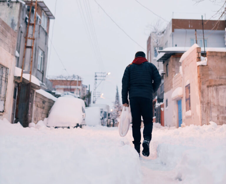 Iarna poate crea pagube de zeci de mii de euro într-o gospodărie: UNSAR avertizează asupra riscurilor pentru locuințe