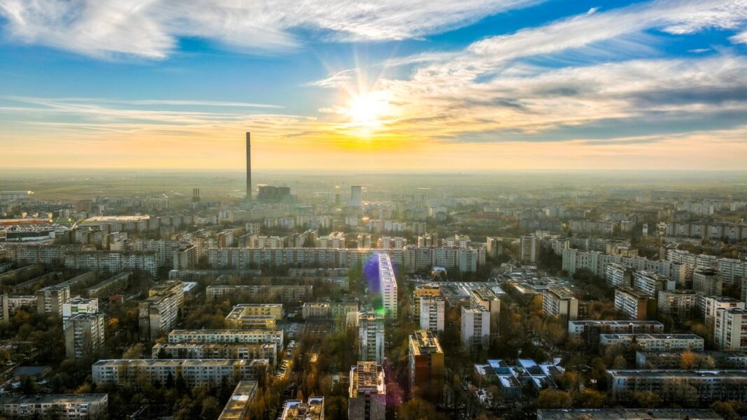 Impozitele locale în București sar puternic în 2026 cu majorări între +78% și +167% la apartamente (2025 vs 2026), în funcție de zonele A–D