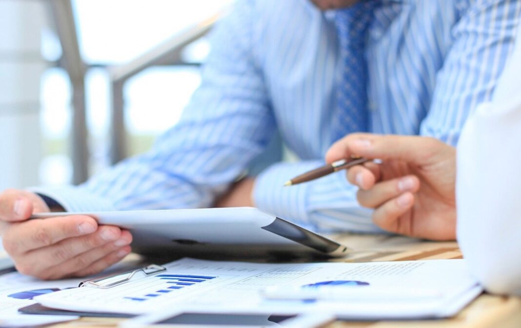 INS confirmă avansul modest al economiei: PIB-ul României a crescut cu 0,9% în primele nouă luni din 2025