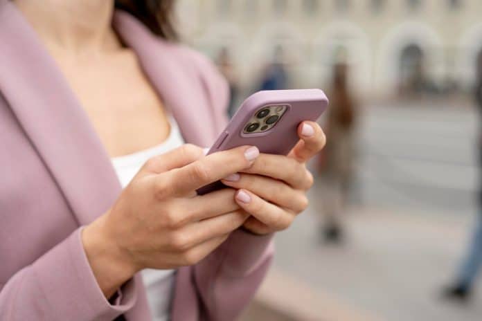 iPhone 18 Pro promite un salt major, iar Samsung riscă să rămână în urmă