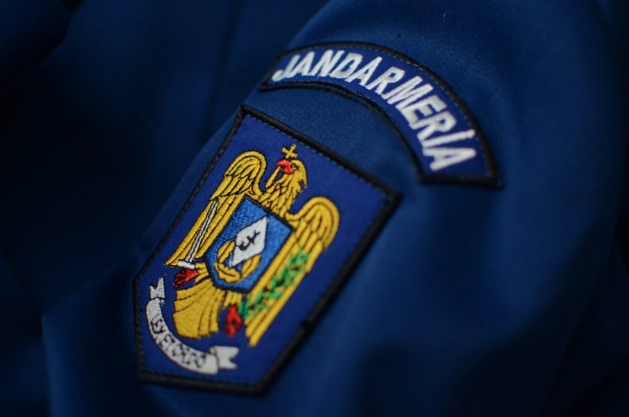 Jandarmi puși să pună gresie în unitate. Acuzații grave la Gruparea Mobilă Constanța: „Asta se numeşte umilinţă”. Cum se apără conducerea