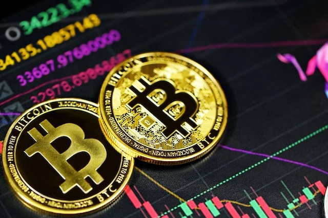 La început de an, preţul Bitcoin începe să crească din nou și ajunge la 92.500 de dolari