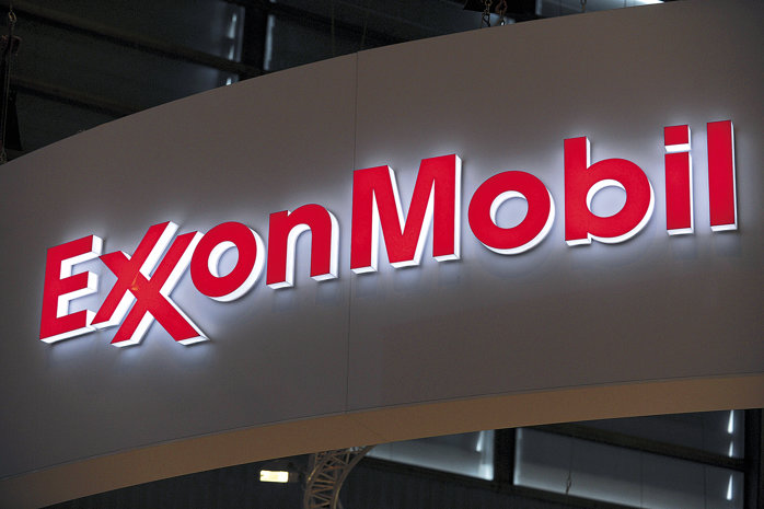 Lovitură pentru planurile lui Trump: Şeful ExxonMobil, Darren Woods, avertizează cu scepticism: Venezuela este „neinvestibilă” în lipsa unor schimbări radicale. „Am intrat pentru prima dată în Venezuela în anii ’40, iar activele noastre au fost confiscate de două ori”