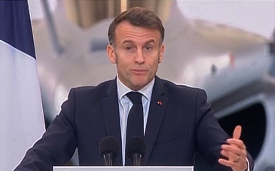 Macron, cu un ochi roșu în fața armatei: „Suntem în raza de acțiune a rachetelor rusești”