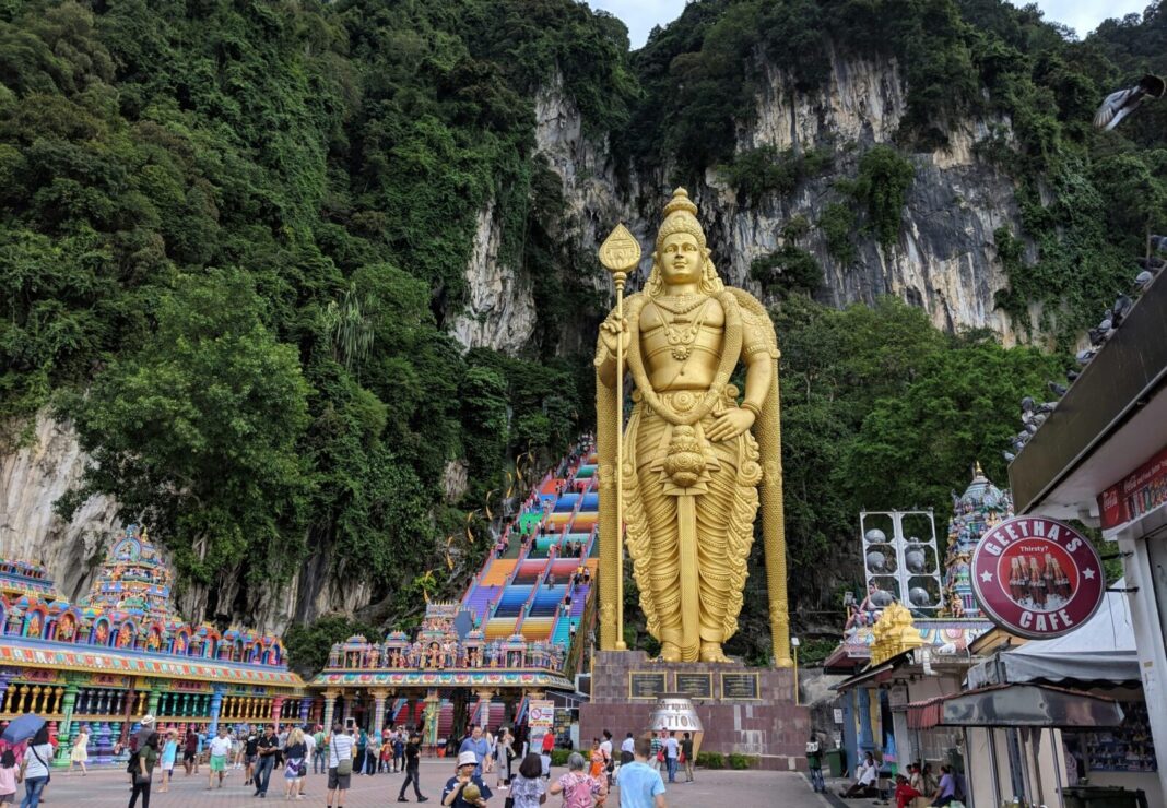 Malaysia și Indonezia au interzis Grok, chatbotul lui Musk, din cauza scandalului imaginilor cu conținut sexual / Cele două țări au, în total, aproximativ 325 milioane de locuitori